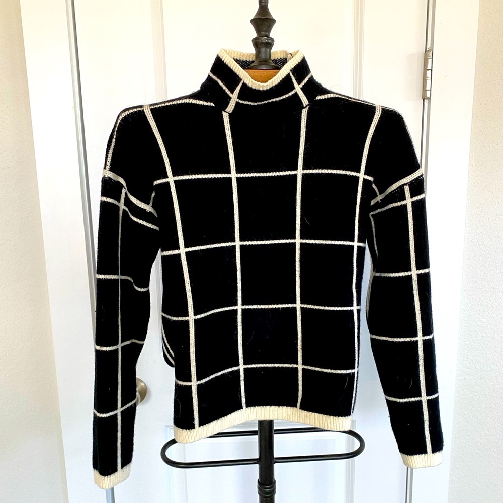 Black and Cream Checker Striped Sweater- size small!